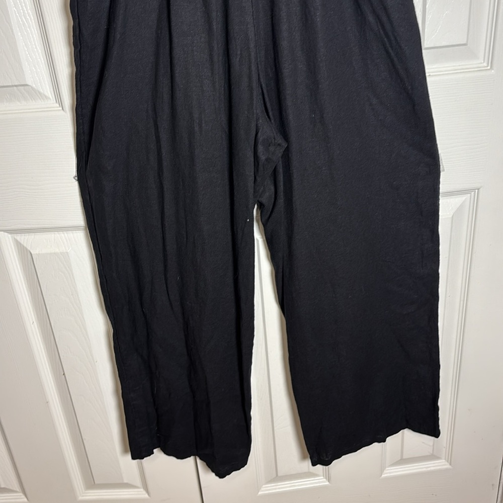 Old Navy Tie Shoulder Cropped Twist Front Smocked Jumpsuit - Picture 10 of 12